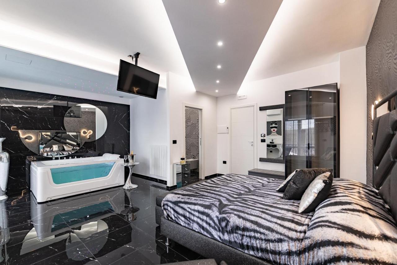 Prezioso Suites & Rooms Lecce Buitenkant foto
