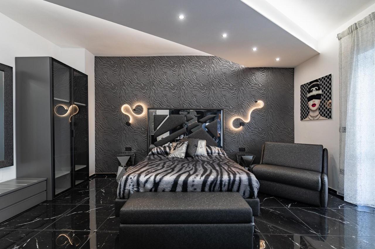 Prezioso Suites & Rooms Lecce Buitenkant foto