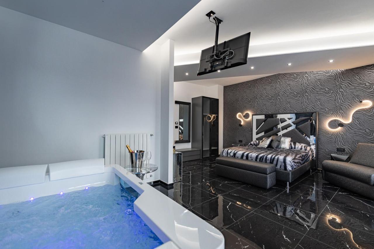Prezioso Suites & Rooms Lecce Buitenkant foto