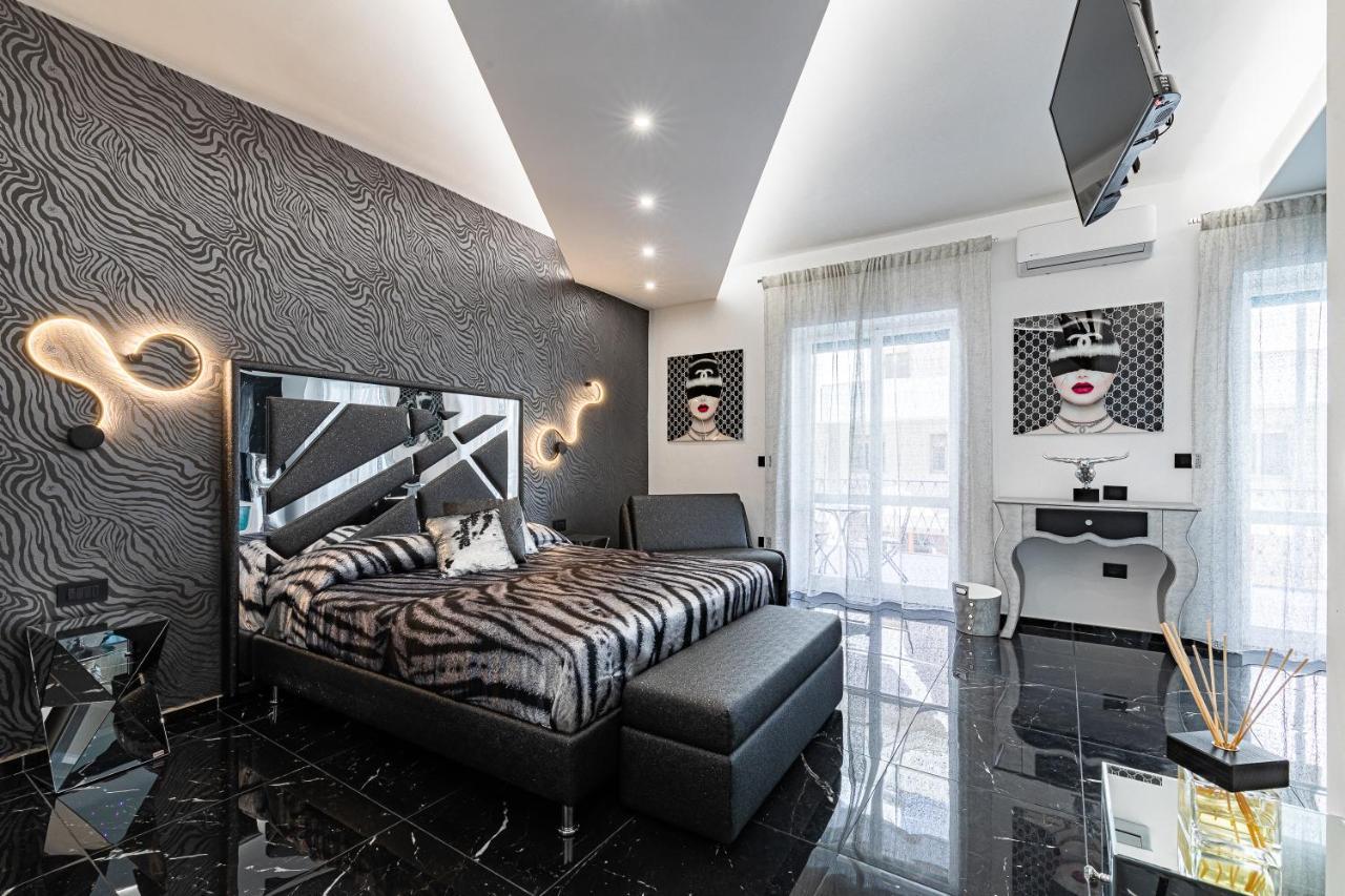 Prezioso Suites & Rooms Lecce Buitenkant foto