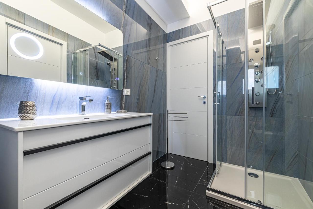 Prezioso Suites & Rooms Lecce Buitenkant foto