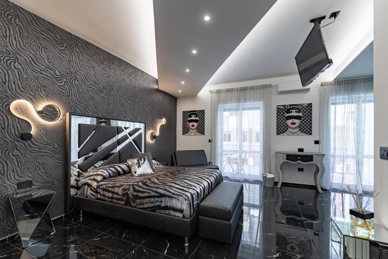Prezioso Suites & Rooms Lecce Buitenkant foto